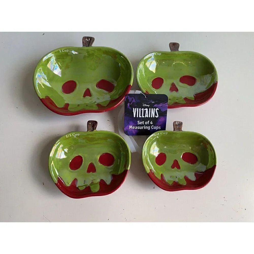 Set Of 4 Disney Halloween Villains Poisoned Apple Measuring Cups Iridescent NEW